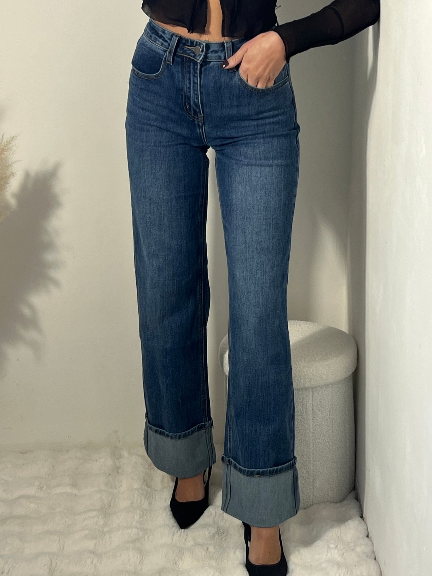Jeans a palazzo con piegone